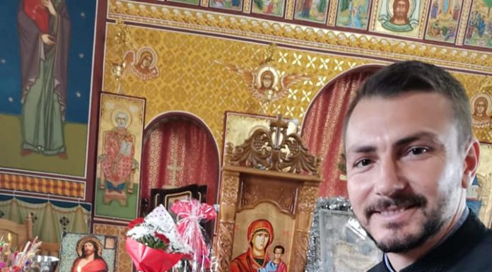 Atelier de pictură icoane, în Parohia Padeş din judeţul Gorj