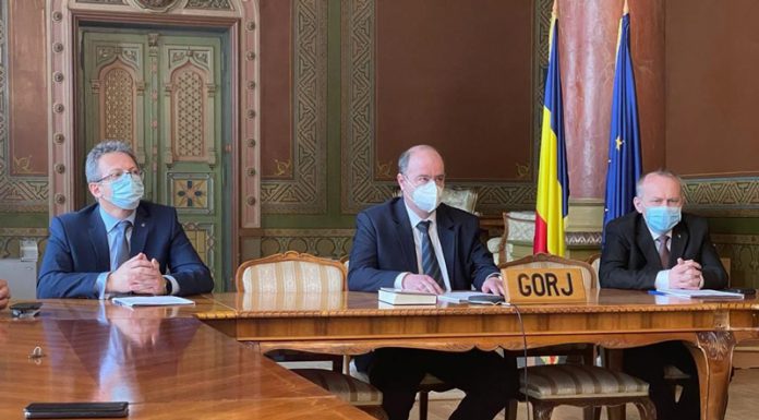 Prefectul trimite Poliţiei raportul controlului făcut la SJA Gorj şi cere demisia directorului Mitroi