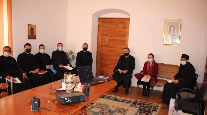 Premii pentru mai multe grupuri parohiale din Gorj la Concursul Catehetic Eparhial „Cum să ne aducem prietenii mai aproape de Biserică?”