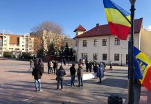 A opta săptămână de proteste în Piața Prefecturii. „Ne-au amăgit!”