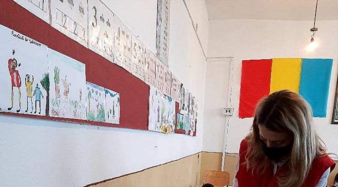 Educație pentru o igienă dentară corectă, în școlile din Scoarța