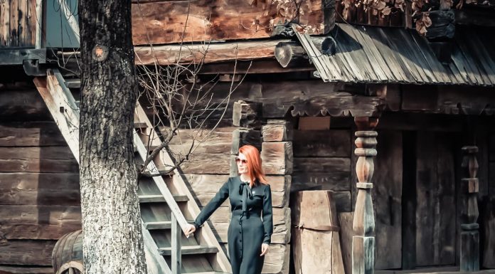 Gorjul, cu cele mai multe biserici din lemn din ţară de care se alege praful!