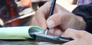 A aflat de amenda de 10.000 de lei în timp ce-și achita impozitul