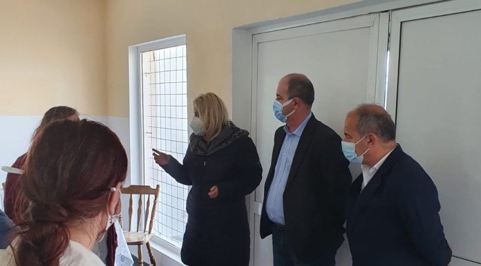 Centru de vaccinare la Turburea