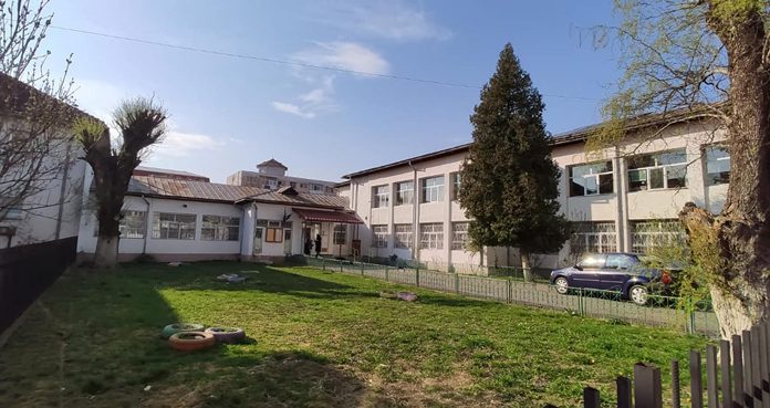 Mai multe locuri la o grădiniță din Târgu-Jiu!