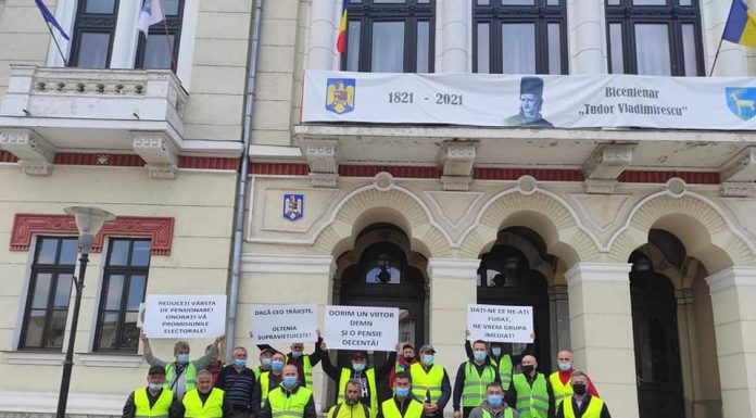 Angajaţii CEO protestează şi în Săptămâna Patimilor