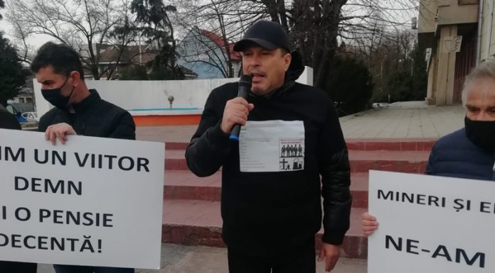 Manu Tomescu, a 14-a săptămână de proteste: ,,Cine nu vrea să ne ajute, găsește motive. Cine vrea, găsește soluții!”