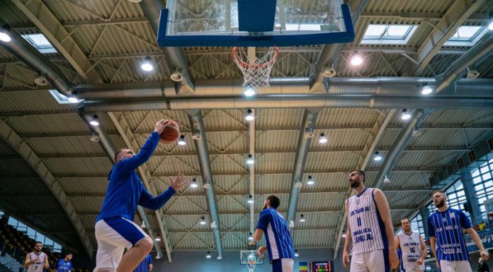 Ultimele două meciuri pentru echipa de baschet