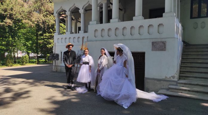 Bride, pe final de pandemie! Miresele lui Christian Buză sunt nonconformiste, cu un look original, care le reflectă personalitatea