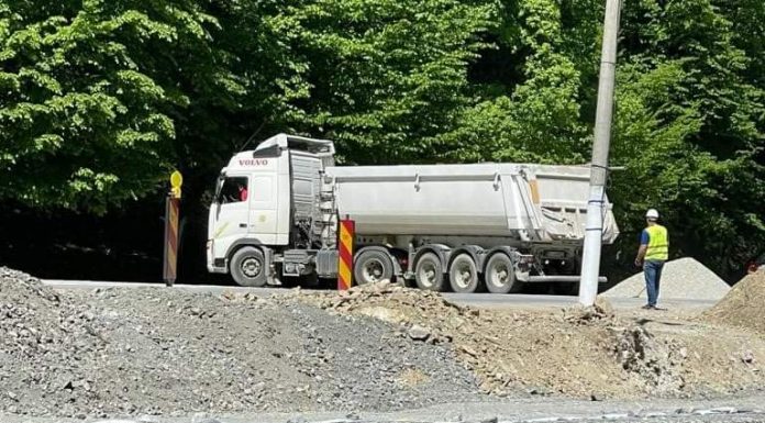 Continuă lucrările în Defileul Jiului