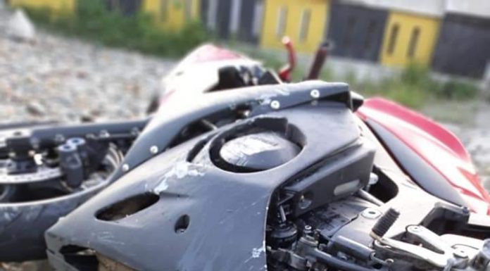 Motociclist implicat într-un accident pe Defileu