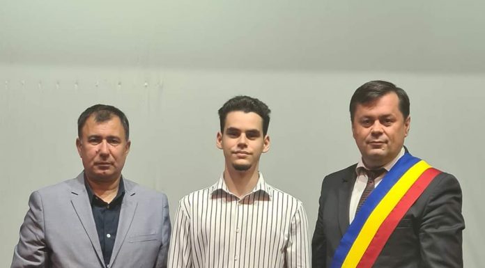 Noii cetățeni de onoare ai Târgu Jiului și-au primit diplomele!