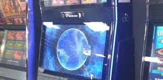 A pierdut banii la păcănele și s-a răzbunat pe aparat. A fost condamnat la 90 de zile-amendă!