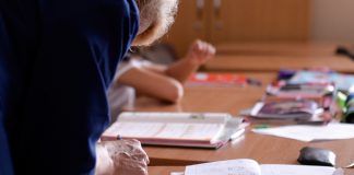 Începe concursul pentru gradațiile de merit