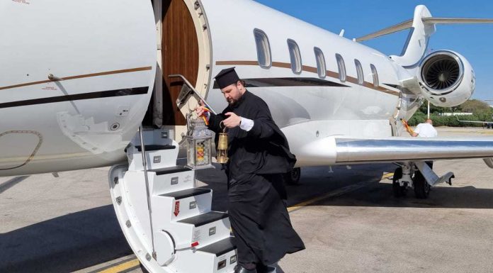 Lumina Sfântă de la Ierusalim a ajuns în România