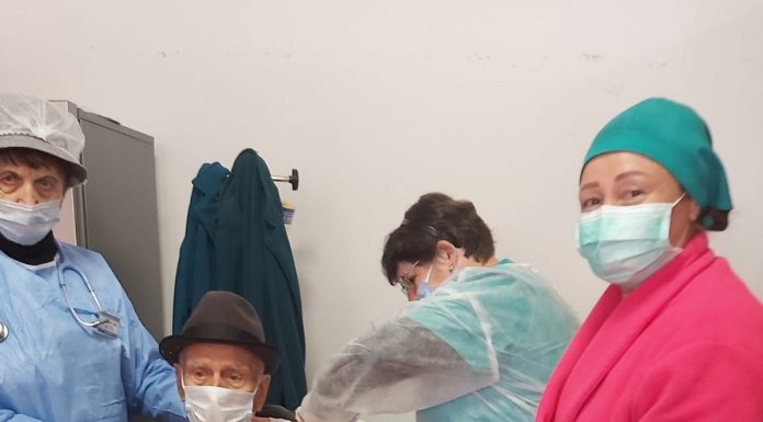 Are aproape 92 de ani și s-a imunizat anti-Covid