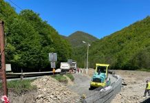 Podul și parcarea de la Lainici, gata în octombrie