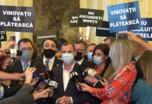 Protest în Parlament!