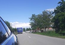 Tânăr de 19 ani, acroșat de un autoturism la Peșteana-Jiu