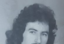 Prefaţă – Portret de autor în alb-negru sau portret în oglindă?