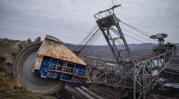 Restructurarea CEO închide cariere, grupuri energetice și lasă fără slujbe mii de oameni!