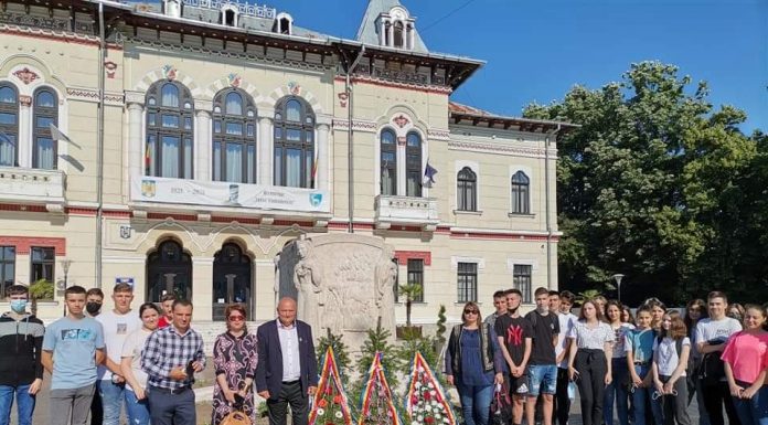 Eroina de la Jiu, omagiată de elevii colegiului ce îi poartă numele