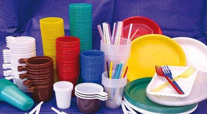 Produsele din plastic dispar din rafturile magazinelor! Vor fi interzise de UE de la 3 iulie!