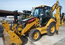 Primăria Schela dă aproape 500.000 de lei pentru un buldoexcavator