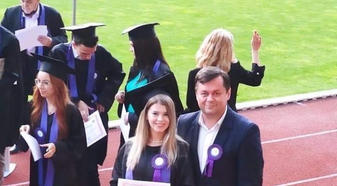 Ceremonie de absolvire pentru elevii CNTV Târgu Jiu