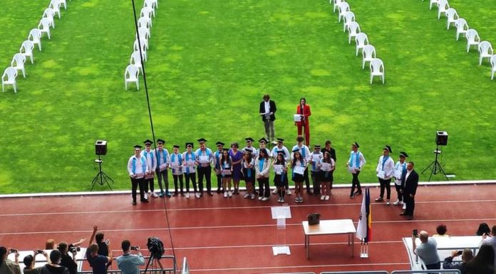 Ceremonii și pentru absolvenții de gimnaziu din Târgu Jiu