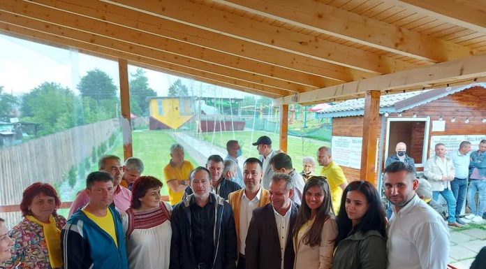 Premierul și ministrul Apărării, la Bumbești Pițic