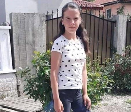 A plecat până la magazinul din sat și nu s-a mai întors acasă! Are 13 ani