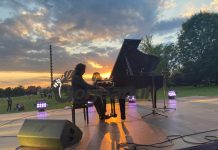 Concert de pian la Coloană! Spectatorii – cu mască și fără mască!