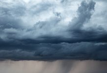 ANM: Cod Roşu de ploi şi vijelii în Gorj! Vezi localităţile vizate!