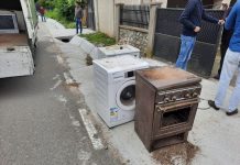 Electrocasnice vechi ridicate de la Baia de Fier și Polovragi