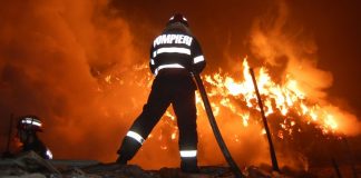 „Pleacă de aici că te omor!” A băut cu vărul său, apoi i-a dat foc la casă