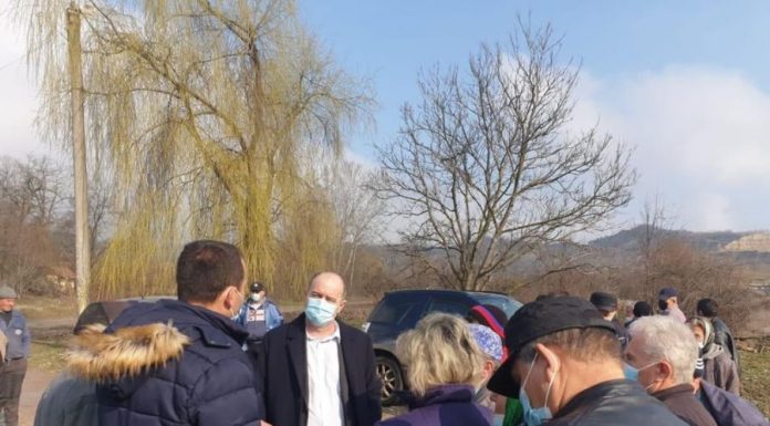 Trei soluții pentru sătenii din Runcurel. Încep negocierile!