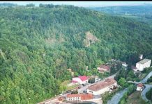 CEO face noi achiziții pentru baza de la Săcelu. Cumpără șezlonguri și umbrele