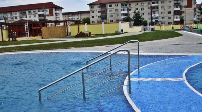 Afacerea ,,Ștrandul Municipal Motru”! – Investiție de peste un milion de euro, pusă pe tavă unui afacerist din Mehedinți