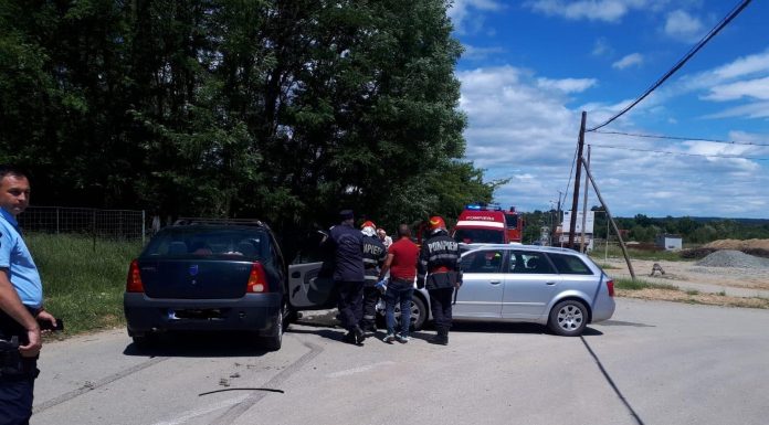 FOTO: Accident, cu două victime, la Tismana!