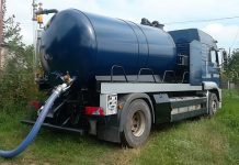 CEO umblă cu vidanja prin cariere. Cât plătește pentru golirea foselor septice