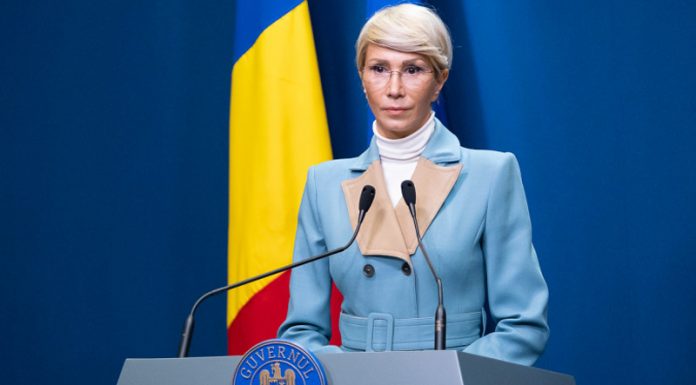 IMPORTANT – Și persoanele casnice ar putea beneficia de asigurare medicală și drept de pensie!