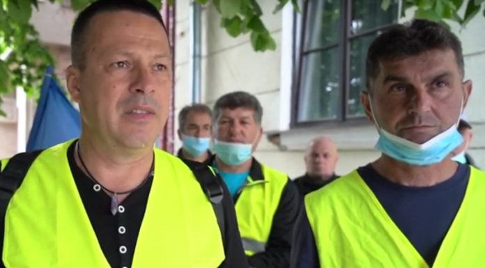 Cu tunurile pe șefii CEO și liderii sindicali!