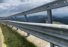 Modernizarea Transalpinei continuă! Se montează parapeți!