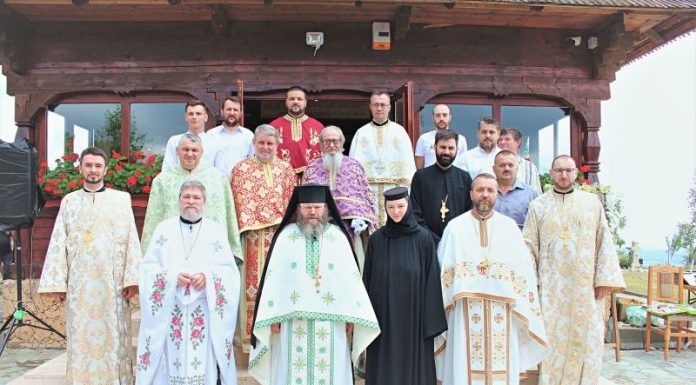 La zi de sărbătoare, Mănăstirea de la Dobriţa şi-a prăznuit Hramul «Sfântul Proroc Ilie Tesviteanul» (II) – ,,E foarte important să-i cinstim pe sfinţii Lui Dumnezeu, dar e mult mai important să trăim credinţa în Dumnezeu”!