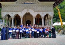 Elevi de la Liceul de Arte, la Școala de vară „Artă, Cultură, Spiritualitate”