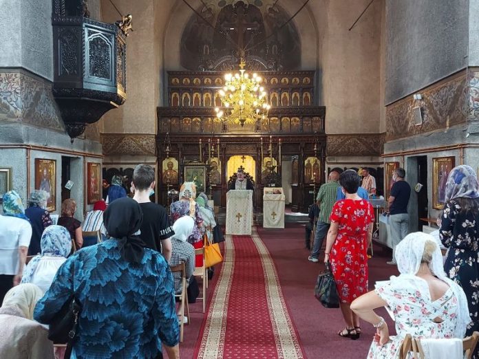 biserica sfintii apostoli (2)