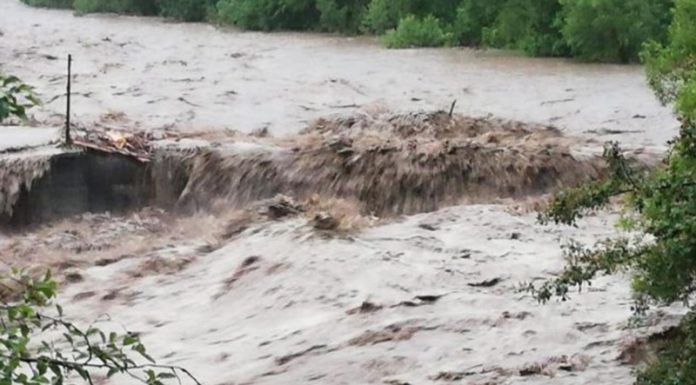 Avem coduri galbene și portocalii de inundații!
