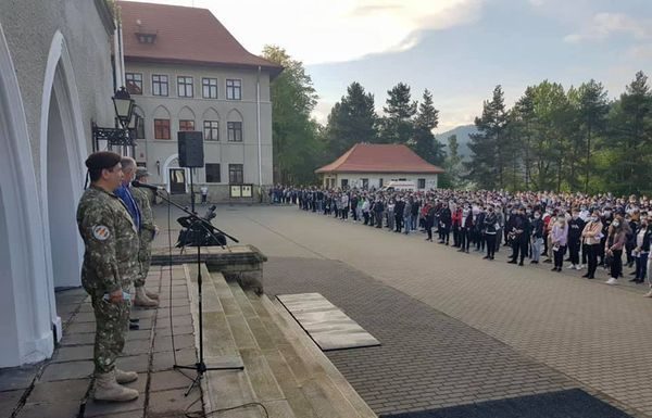 12 absolvenți de gimnaziu din Gorj, admiși la colegiile militare din Alba-Iulia și Craiova