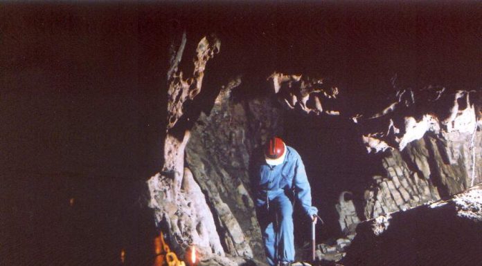 Lumea lui Hades – ÎN UMBRA KOGAIONULUI